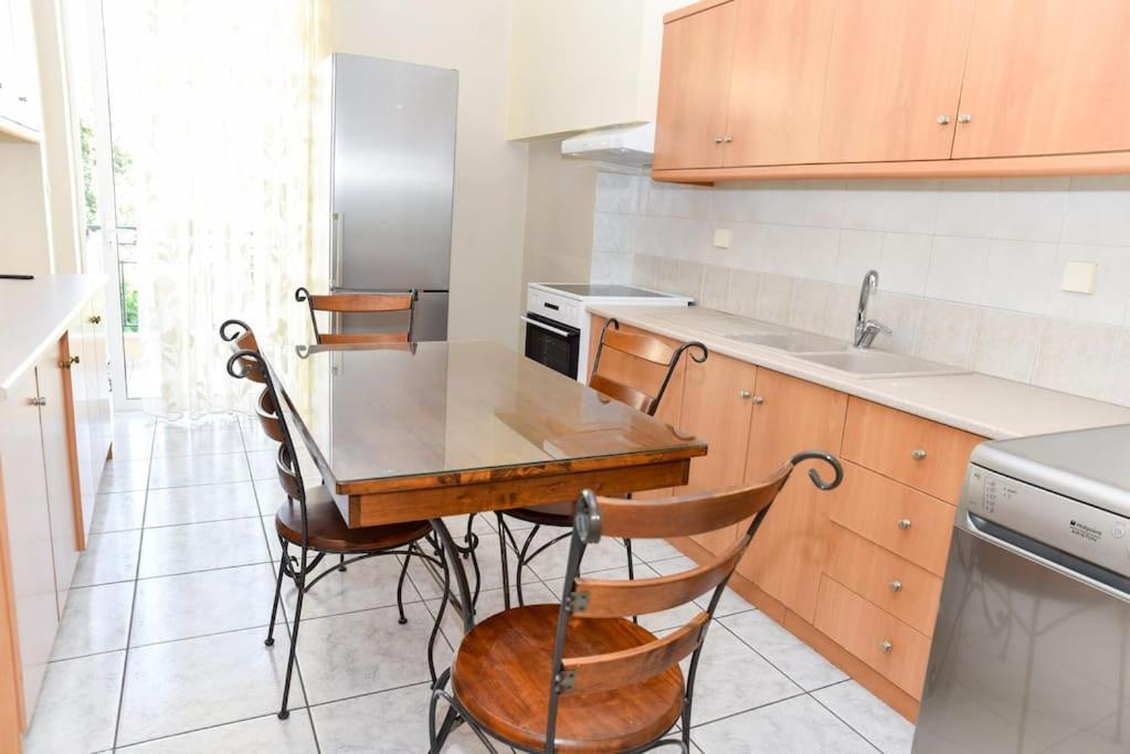 Aposperite Apartment Kalamata Zewnętrze zdjęcie