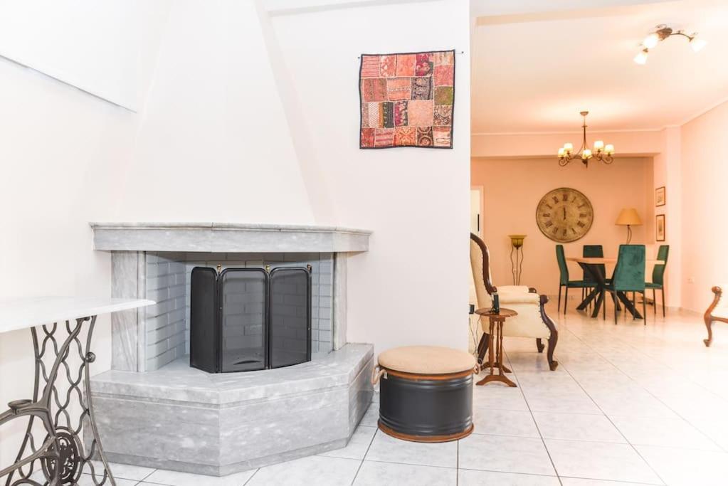 Aposperite Apartment Kalamata Zewnętrze zdjęcie